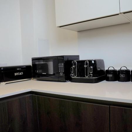 Manchester City Centre Apt With Balcony & Free Parking - Including Free 1-Hour Late Check-Out For Bookings On The 29Th 31St May, Justeat Voucher For 2-Night Stays Minimum! Exteriör bild