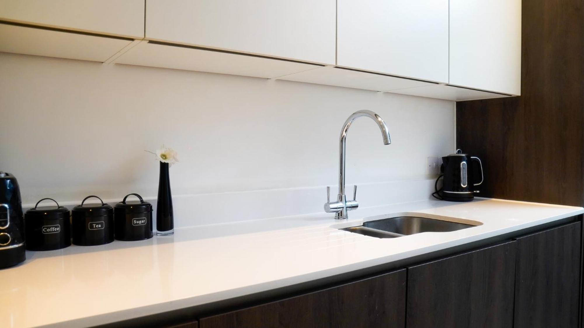 Manchester City Centre Apt With Balcony & Free Parking - Including Free 1-Hour Late Check-Out For Bookings On The 29Th 31St May, Justeat Voucher For 2-Night Stays Minimum! Exteriör bild