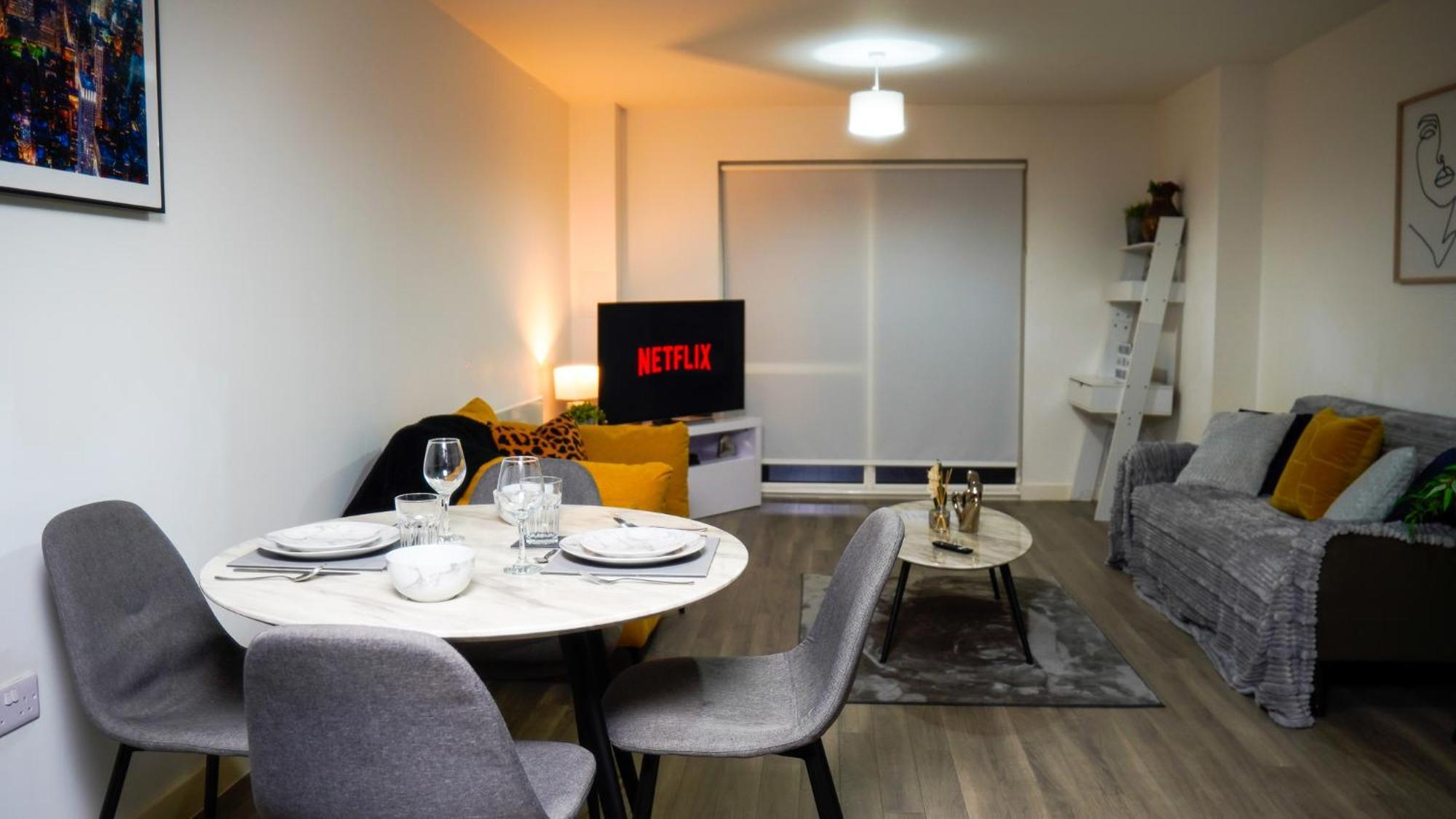 Manchester City Centre Apt With Balcony & Free Parking - Including Free 1-Hour Late Check-Out For Bookings On The 29Th 31St May, Justeat Voucher For 2-Night Stays Minimum! Exteriör bild